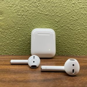 Apple AirPods